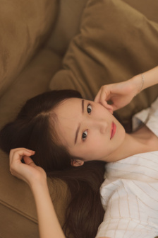 未婚女子